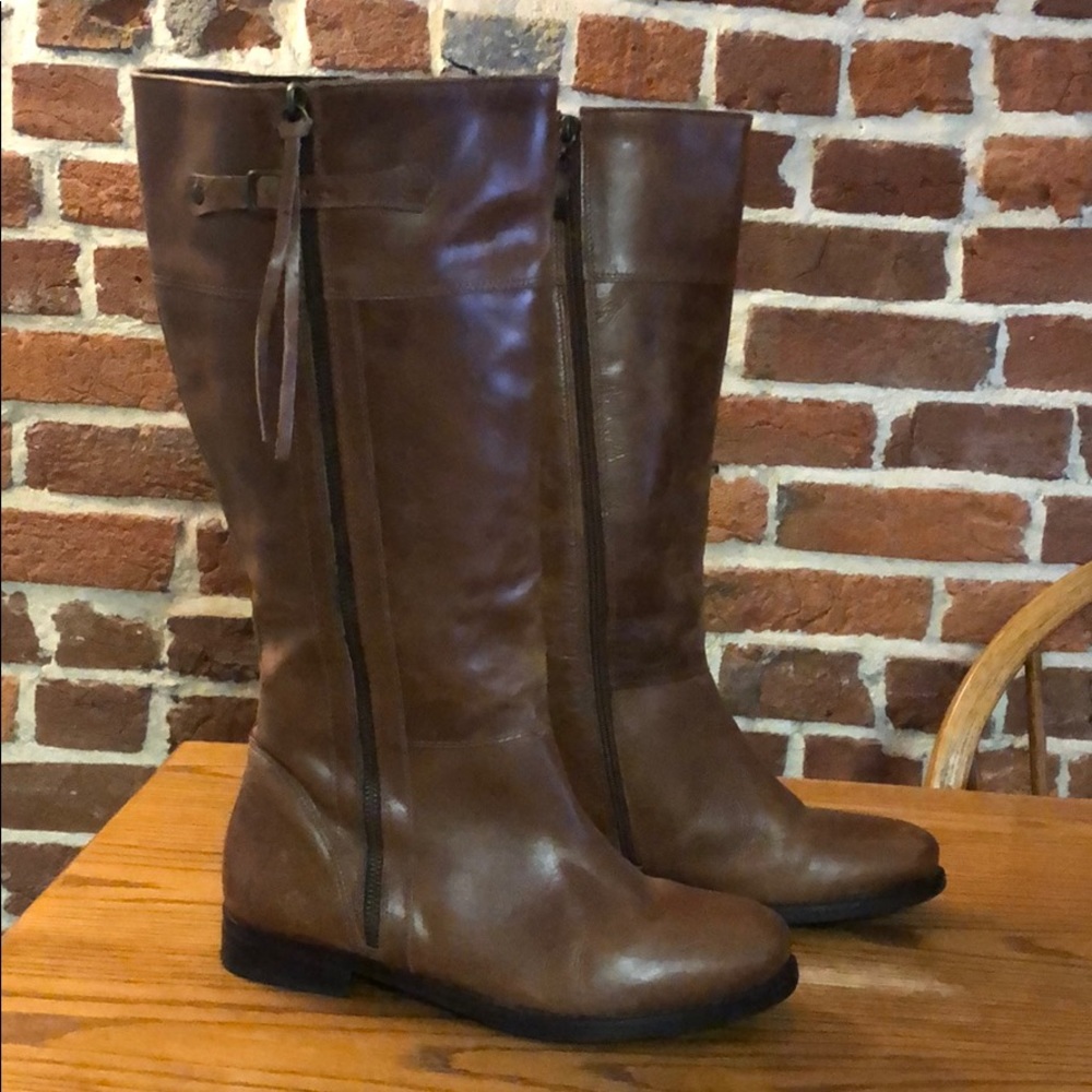 Leather boots